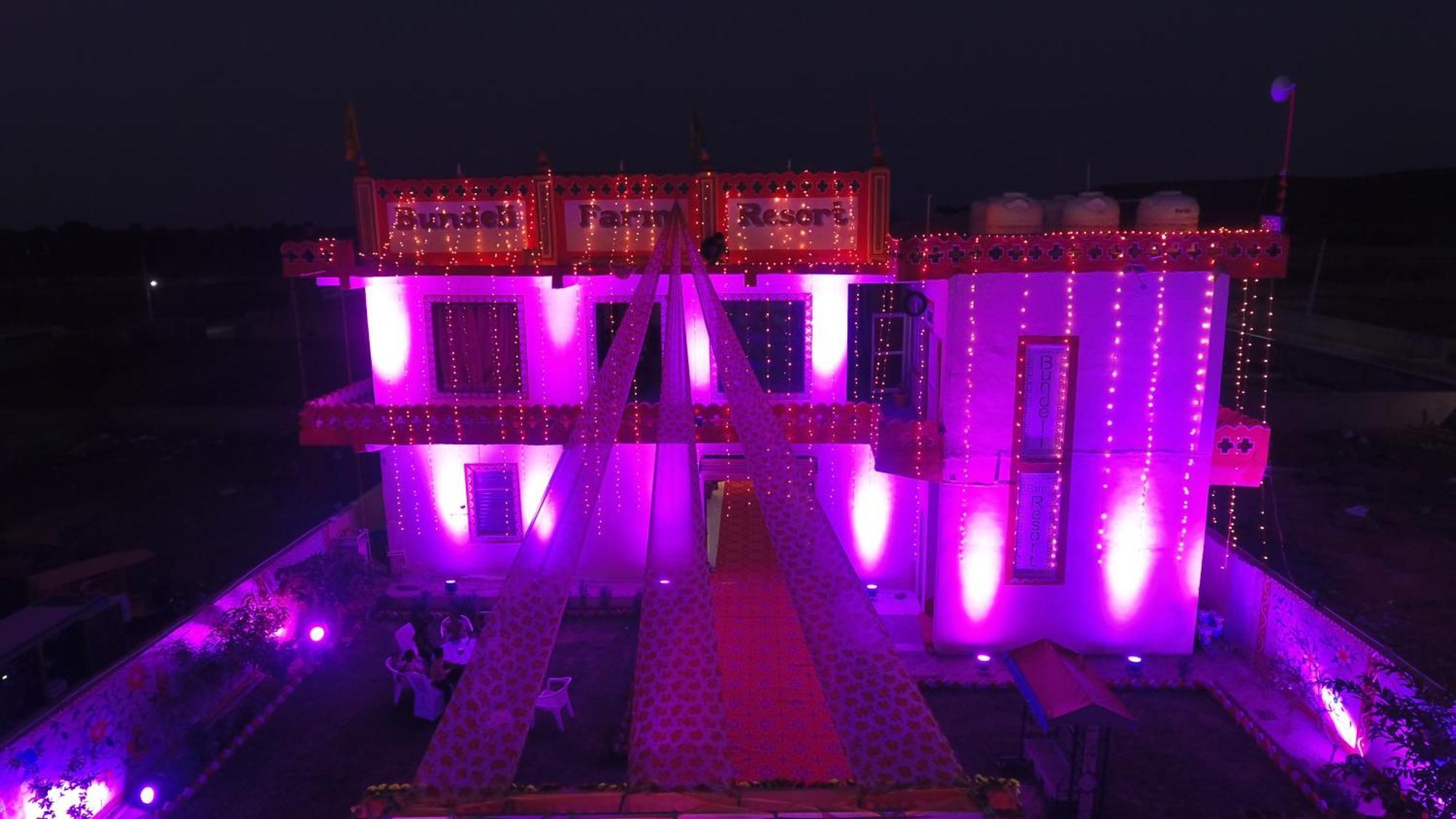 Bundeli Farm Resort & Banquet Orchha Buitenkant foto