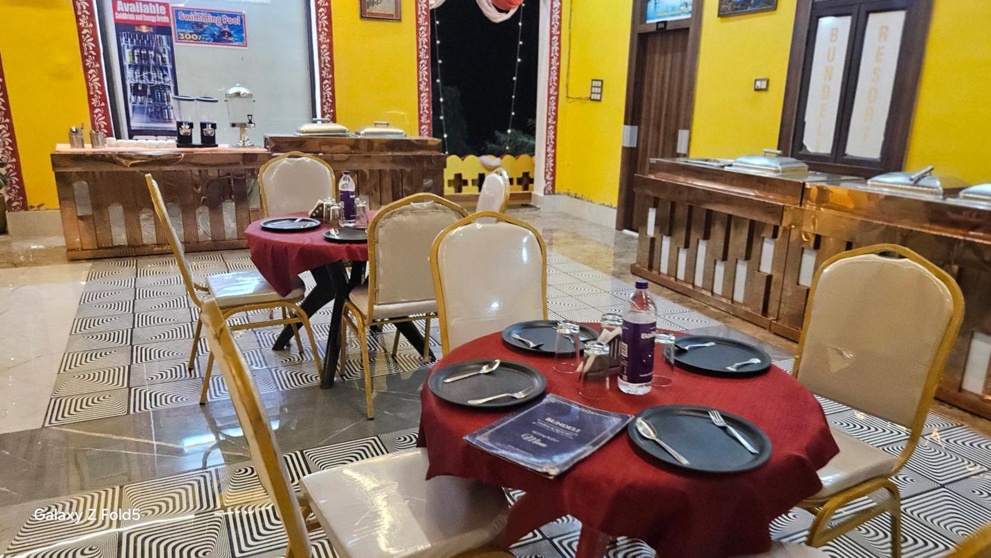 Bundeli Farm Resort & Banquet Orchha Buitenkant foto